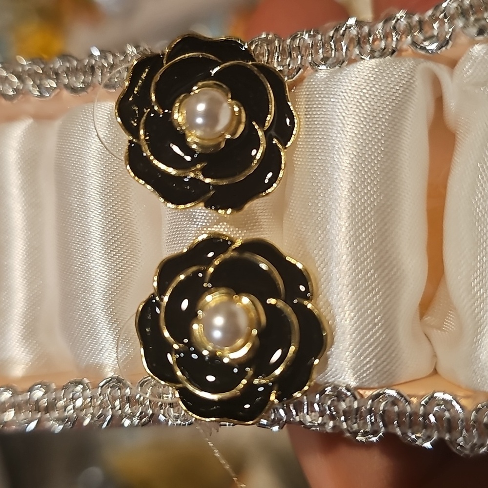 Fashion jewelry earrings